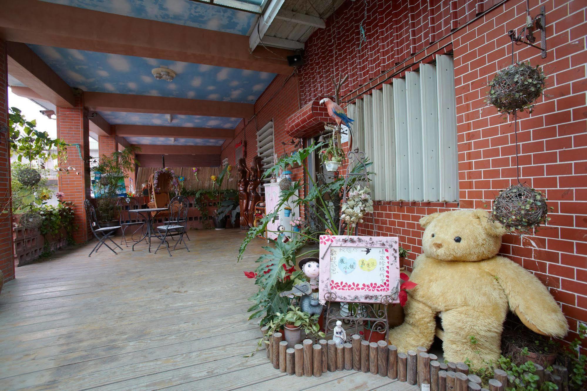 Love In Pearl Hostel Yilan Zewnętrze zdjęcie